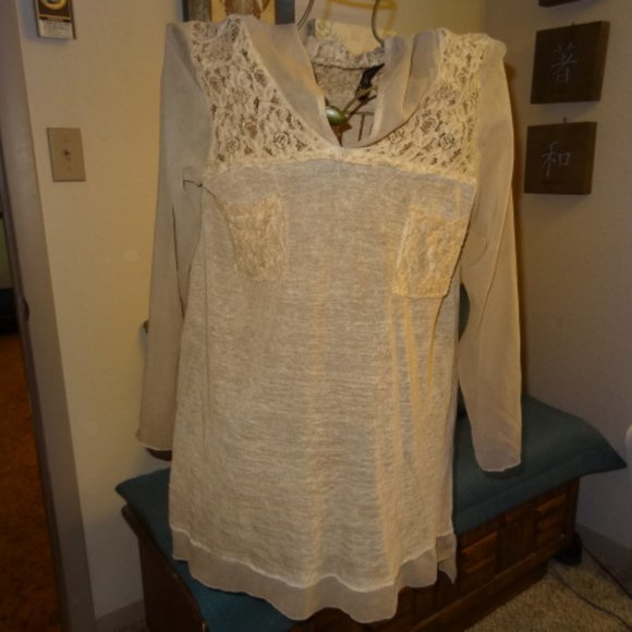 Zer Otantik Tops - NWOT.  Zer Otantik  Tan w/Lace Long Sleeve Tunic
